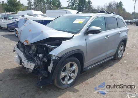 2015 Toyota Highlander Limited V6 z USA, uszkodzony, nr VIN 5TDDKRFH5FS098655